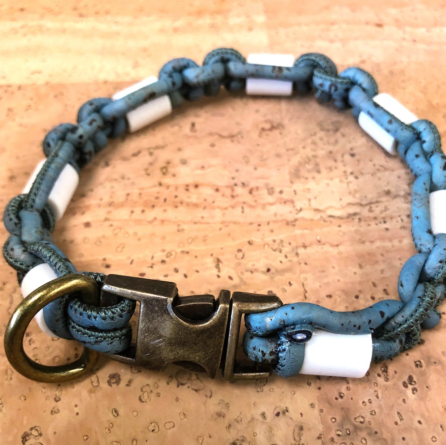 Thin Buckle EM Collar