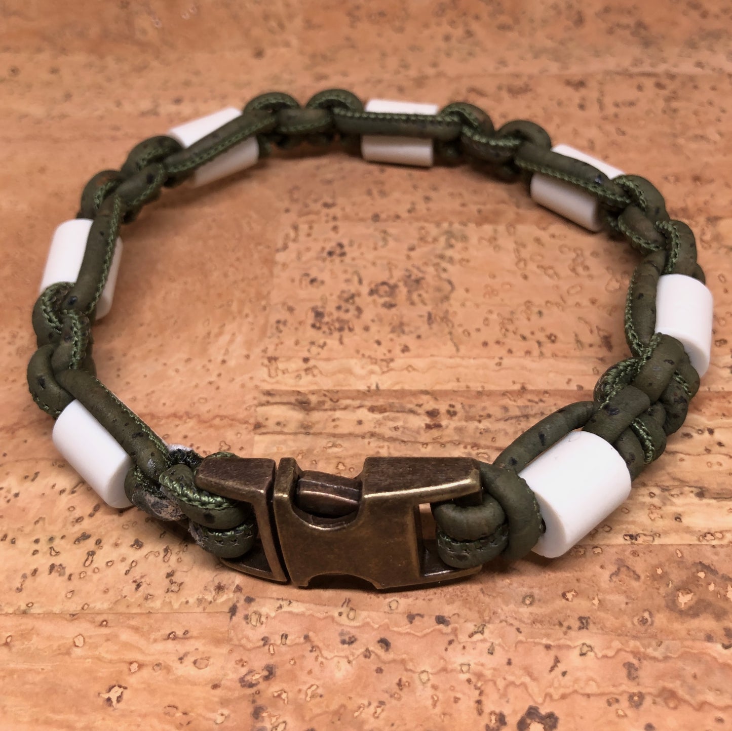 Thin Buckle EM Collar